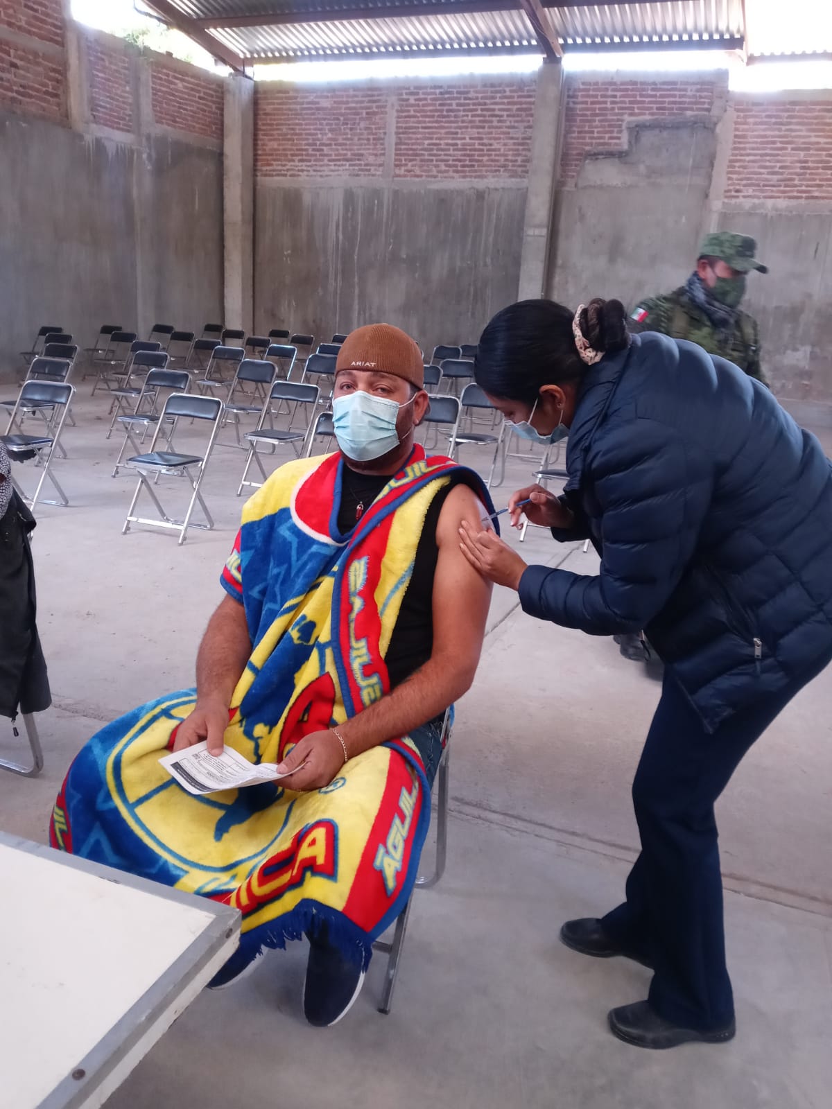 Se aplican el refuerzo contra la Covid-19