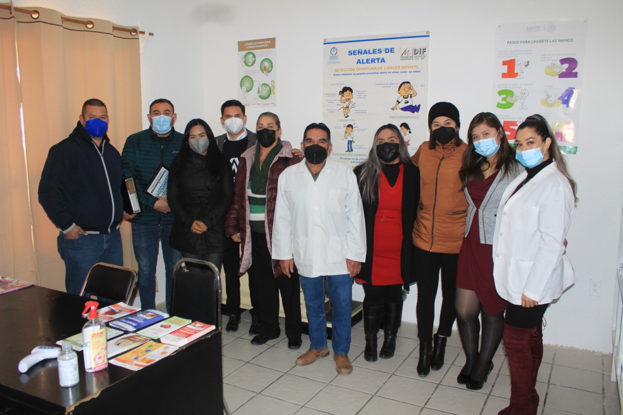 Ofrecen servicios médicos gratuitos para los más vulnerables