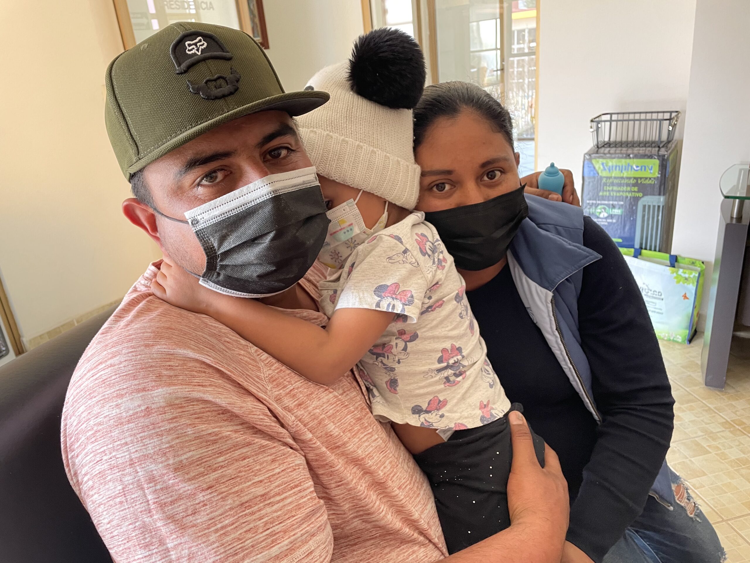 Estefi ha luchado la mitad de su vida contra el cáncer y está a punto de vencerlo