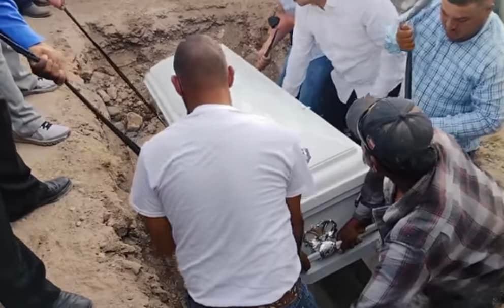 Dan el último adiós a Valeria; exigen justicia