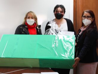 Premian a ganadores del concurso La juventud y la mar