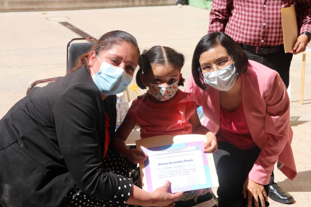 Reconocen a ganadores de Concurso de Cortometraje, Dibujo y Cuento