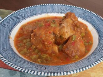 Nopalitos con costilla de cerdo