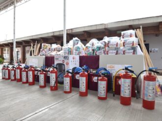 Entregan paquetes sanitarios a los Centros de Desarrollo Comunitario