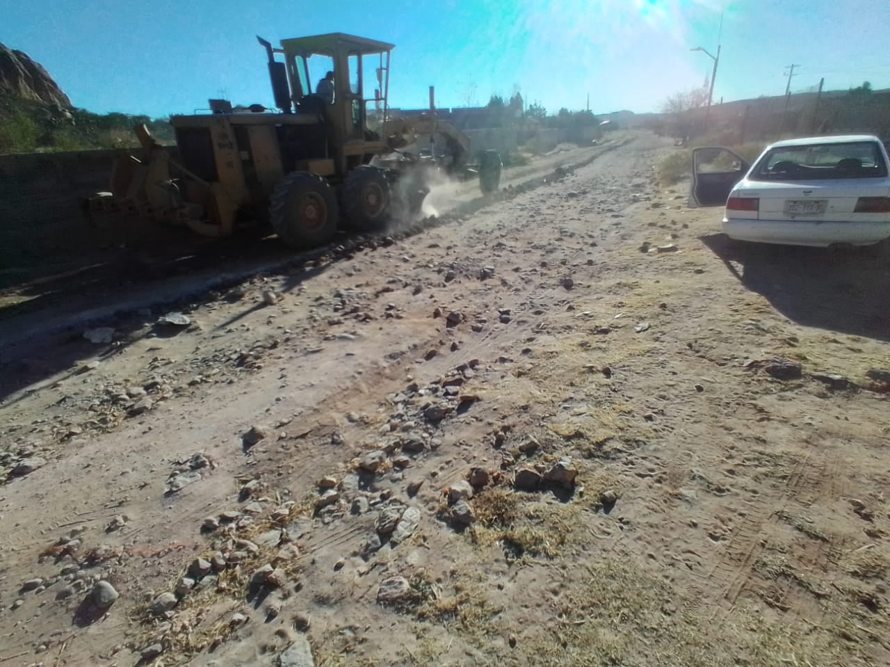 Rehabilitan los caminos a Espíritu Santo