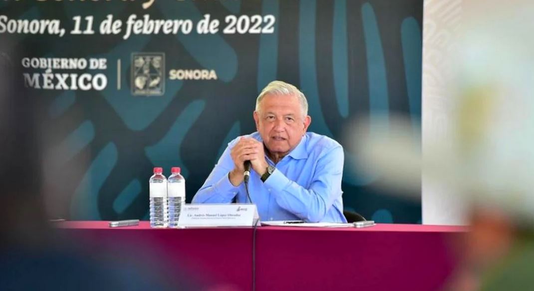 Barra de Abogados pide a AMLO aclarar de dónde sacó los datos de Loret ante riesgo de violar secreto fiscal