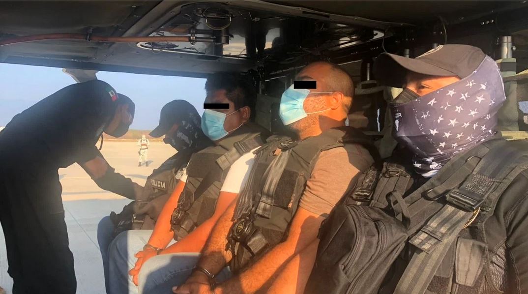 Trasladan a penal de Tanivet, en Oaxaca, a presuntos asesinos del periodista Heber López