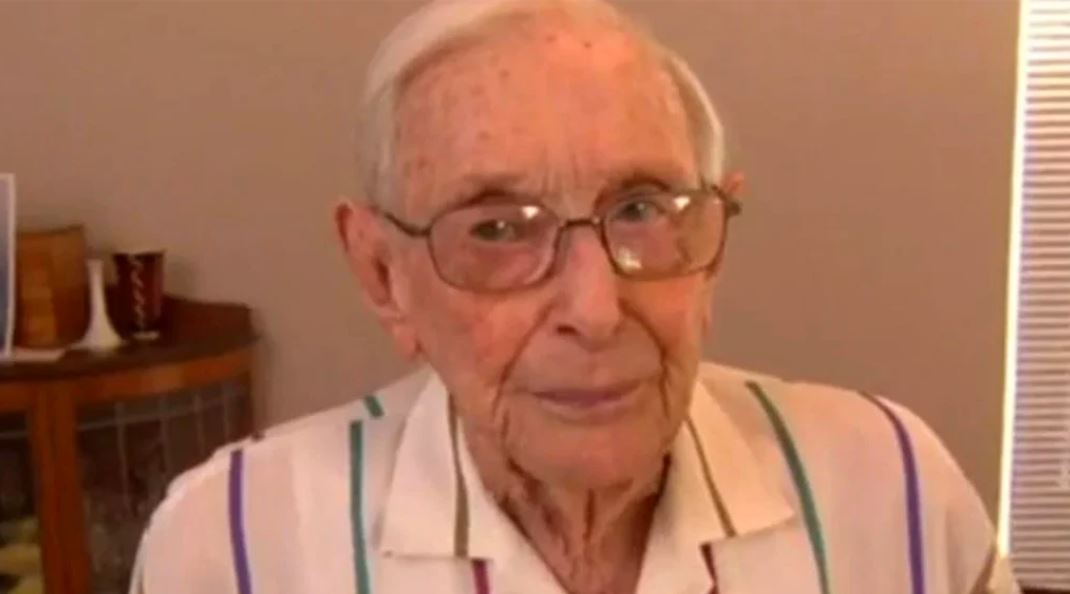 Con 106 años, hombre comparte su secreto para una vida larga