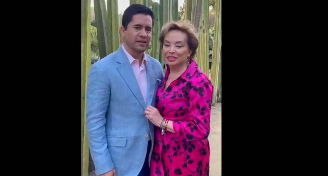 «Soy plenamente feliz»; Elba Esther y su novio se casan en Oaxaca y graban video