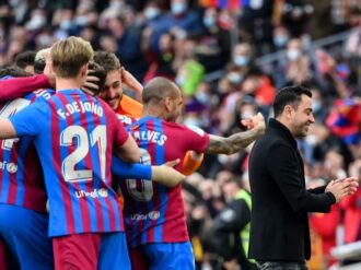 Barcelona despierta y golea al Atlético de Madrid