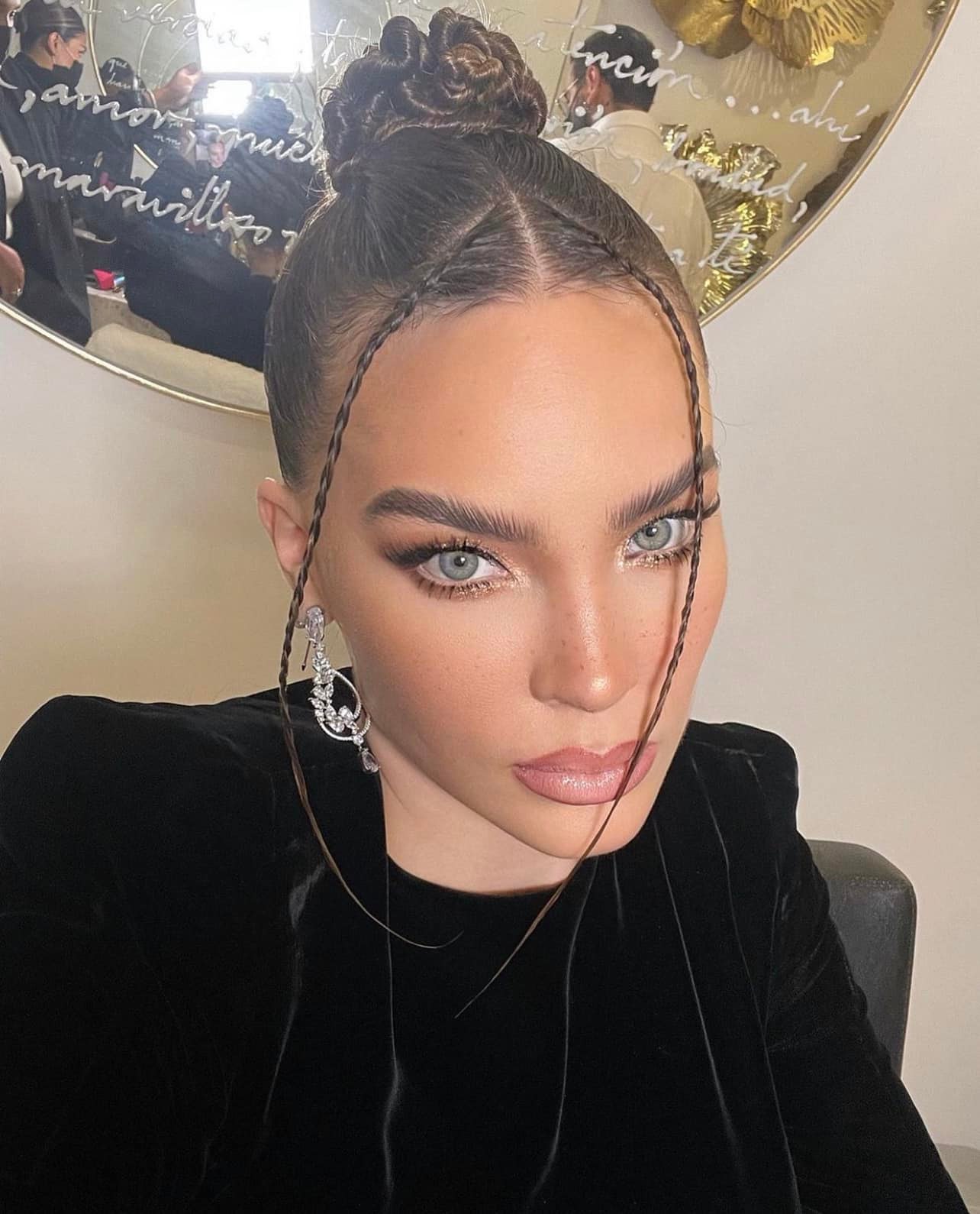 Belinda, sus amores y sus “truenes”