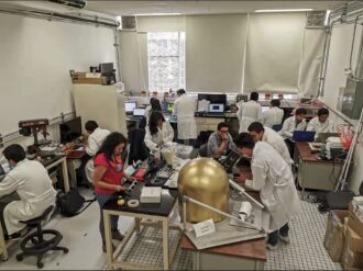 Misión Colmena: México y la UNAM lanzarán microrrobots con destino a la Luna