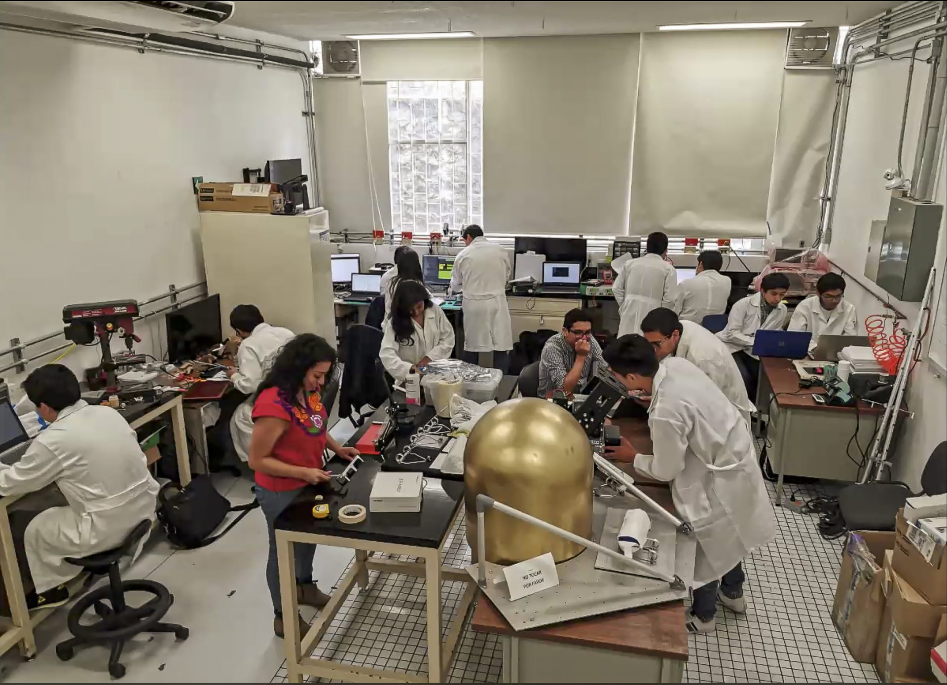 Misión Colmena: México y la UNAM lanzarán microrrobots con destino a la Luna