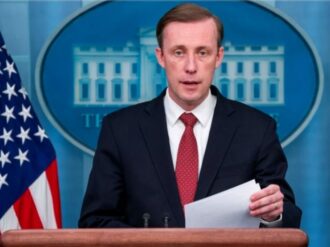 EU da 48 horas a sus ciudadanos para salir de Ucrania; «no habrá soldados para su rescate»