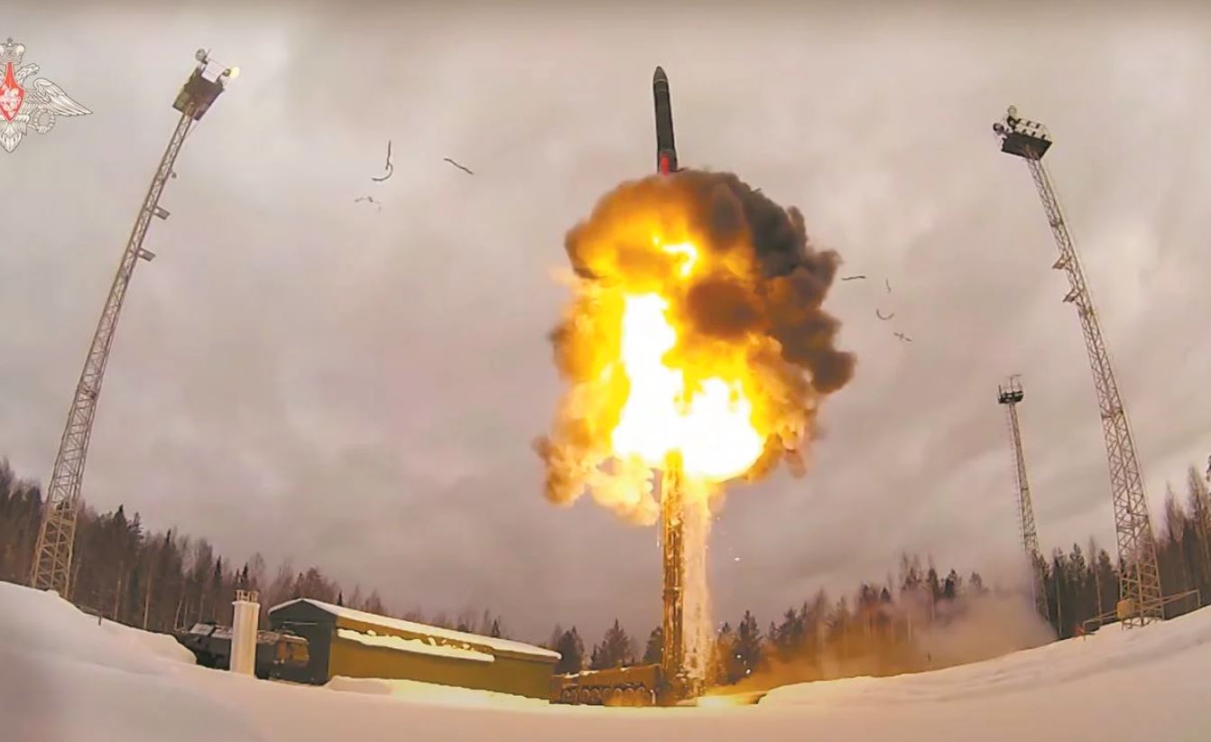 Se multiplican bombardeos en el este de Ucrania; temen “ataque total”