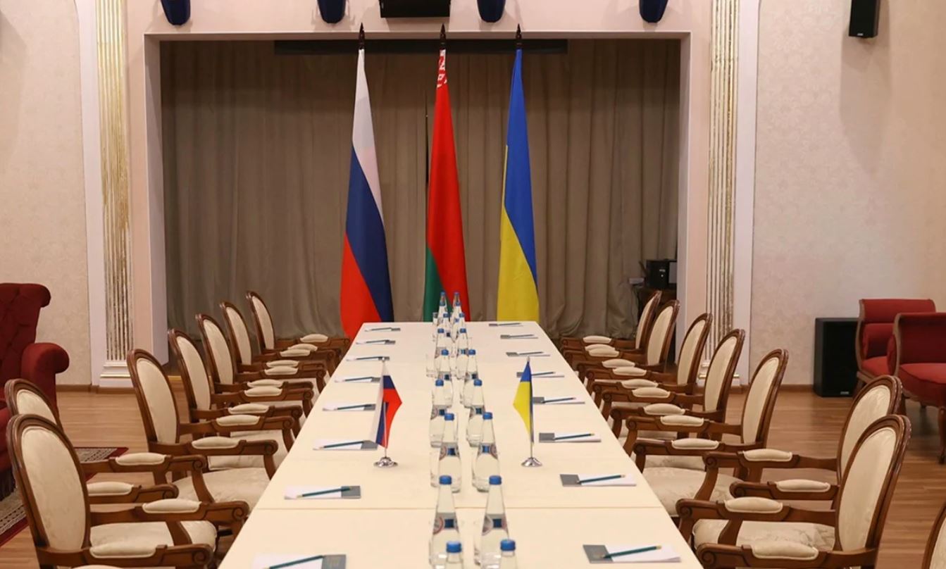 Concluye, “con ciertos avances”, diálogo entre Rusia y Ucrania; alistan nueva reunión