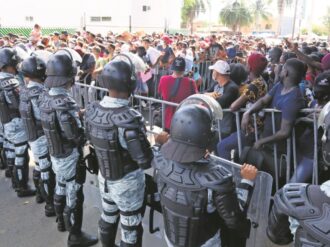 Suspenden caravana migrante, pero “no la lucha” para regularizar su situación