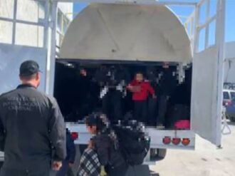 Descubre INM a 59 indocumentados escondidos en tinacos