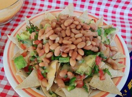 Nachos con frijoles