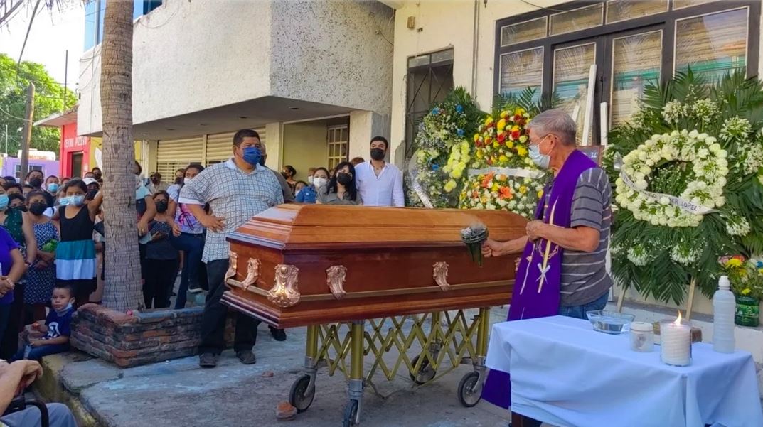 Expresa Ken Salazar, embajador de EU en México, sus condolencias a familia del periodista Heber López