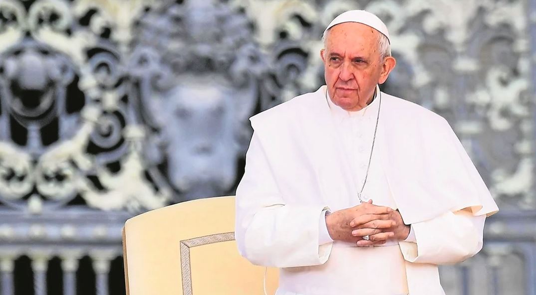 Reporta prensa que el Vaticano dio instrucciones para evitar escándalo por curas pedófilos bajo papado de Francisco