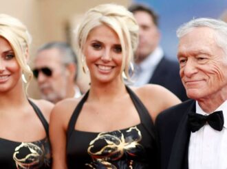 Exconejitas de Playboy narran su infierno: abusos y un embarazo de Hugh Hefner