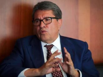 Estado «pudiera estarse quedando corto», dice Monreal ante supuesto fusilamiento en Michoacán