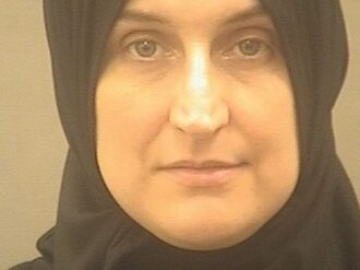 La maestra que pasó de enseñar en EU a comandar un batallón femenino del Estado Islámico en Siria