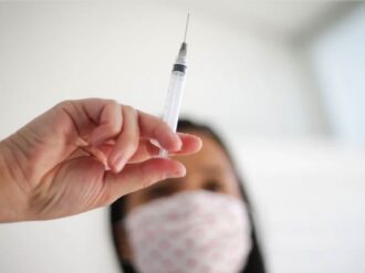 Suecia recomienda cuarta dosis de vacuna antiCovid para adultos mayores