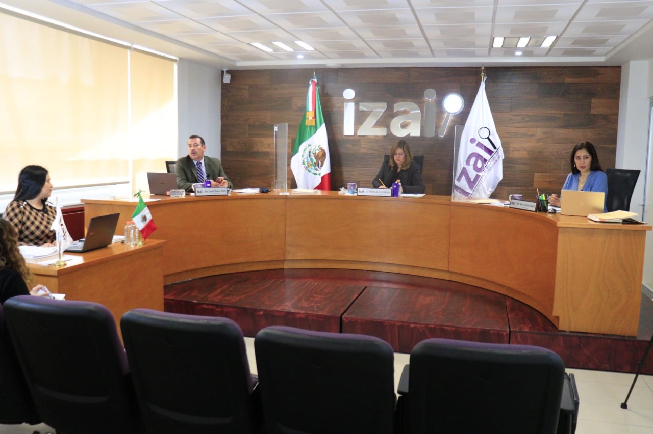 Tribunal Superior de Justicia del Estado entrega sentencias en versión pública a persona privada de la libertad.