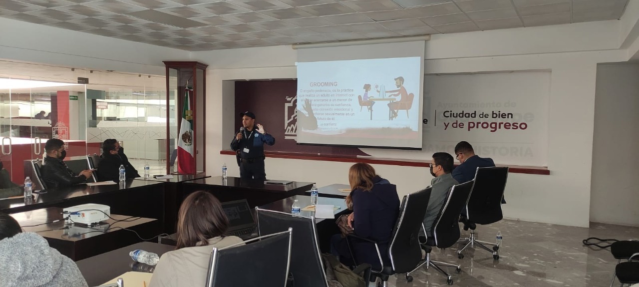 Imparte Policía Cibernética taller sobre Ley Olimpia y Delitos en Internet