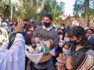 Desde hace 20 años, los Ramírez hacen reliquia en honor a la Candelaria