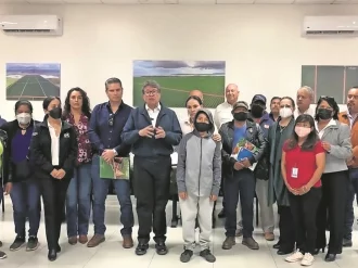 Ofrece Monreal apoyo a jornaleros