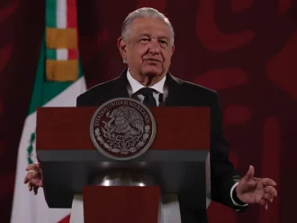 Aprobación de AMLO se mantiene estable