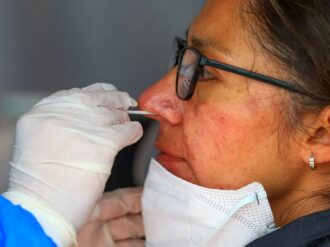 Crean prueba ultrarrápida de Covid, con resultados tipo PCR en menos de 4 minutos