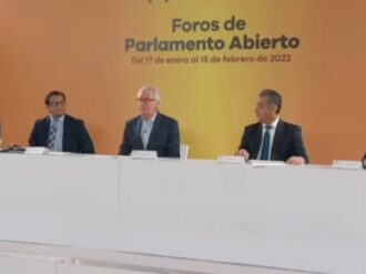 Especialistas chocan por tarifas de la luz en foro sobre la Reforma Eléctrica