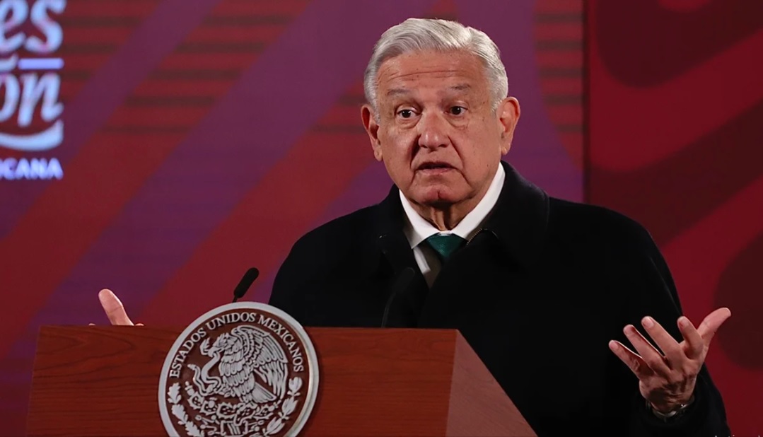 Exhorta SIP a AMLO suspender «prácticas dañinas» contra periodistas