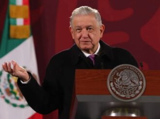 Pide AMLO buscar un “buen traductor” para responder consulta sobre revocación de mandato