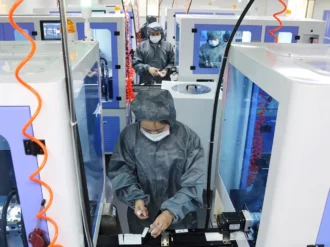 Muerte repentina de trabajador de 25 años reaviva discusión por carga de trabajo en China