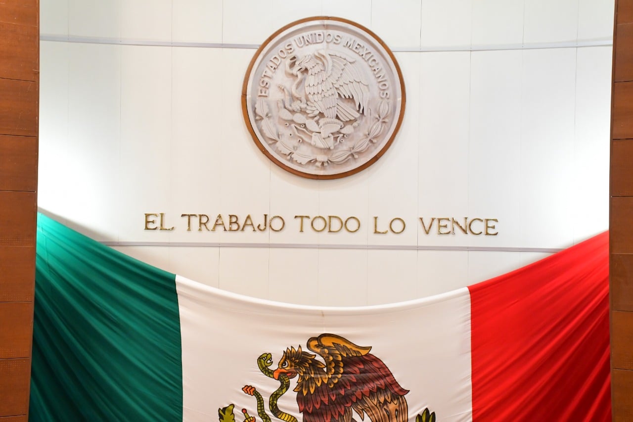 Llama la Legislatura a AMLO a pagar adeudos al suplentes de salud