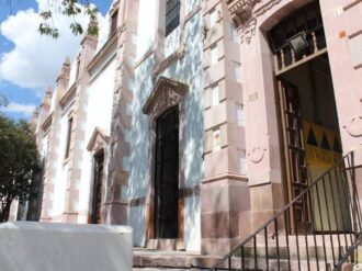 Quieren desalojar a estudiantes de la Escuela de Conservación y Restauración