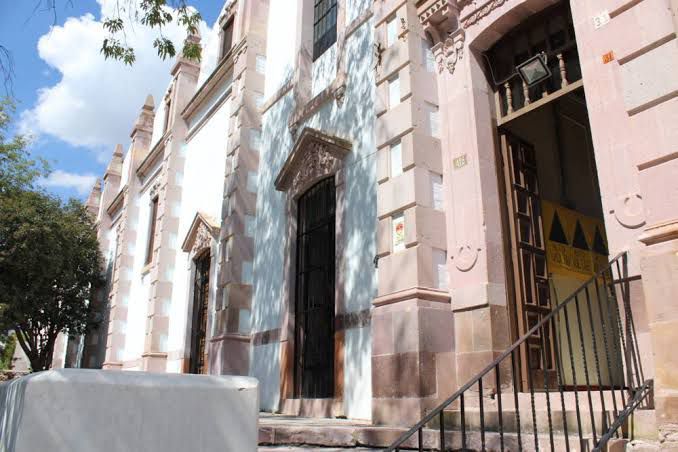 Quieren desalojar a estudiantes de la Escuela de Conservación y Restauración