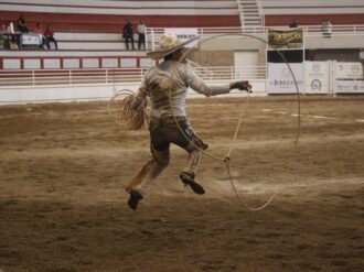 El Secreto Campo Azul, nuevo líder