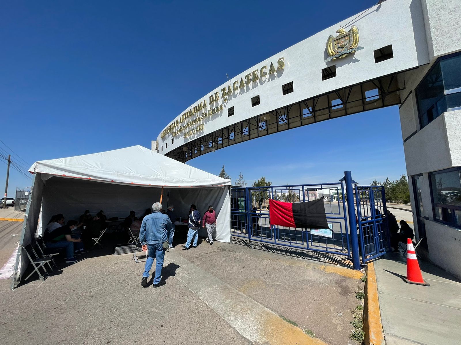 Exigen la renuncia de Martínez Pardo; toman la UAZ