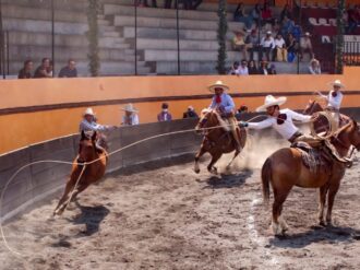 Inauguran Campeonato Nacional del Mezcal y la Plata, tres equipos zacatecanos