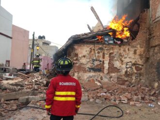 Recibe familia afectada de explosión apoyo del ayuntamiento capitalino