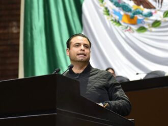 Propone Varela reducir permanencia en el buró de crédito