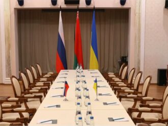 Retoman negociaciones Ucrania y Rusia