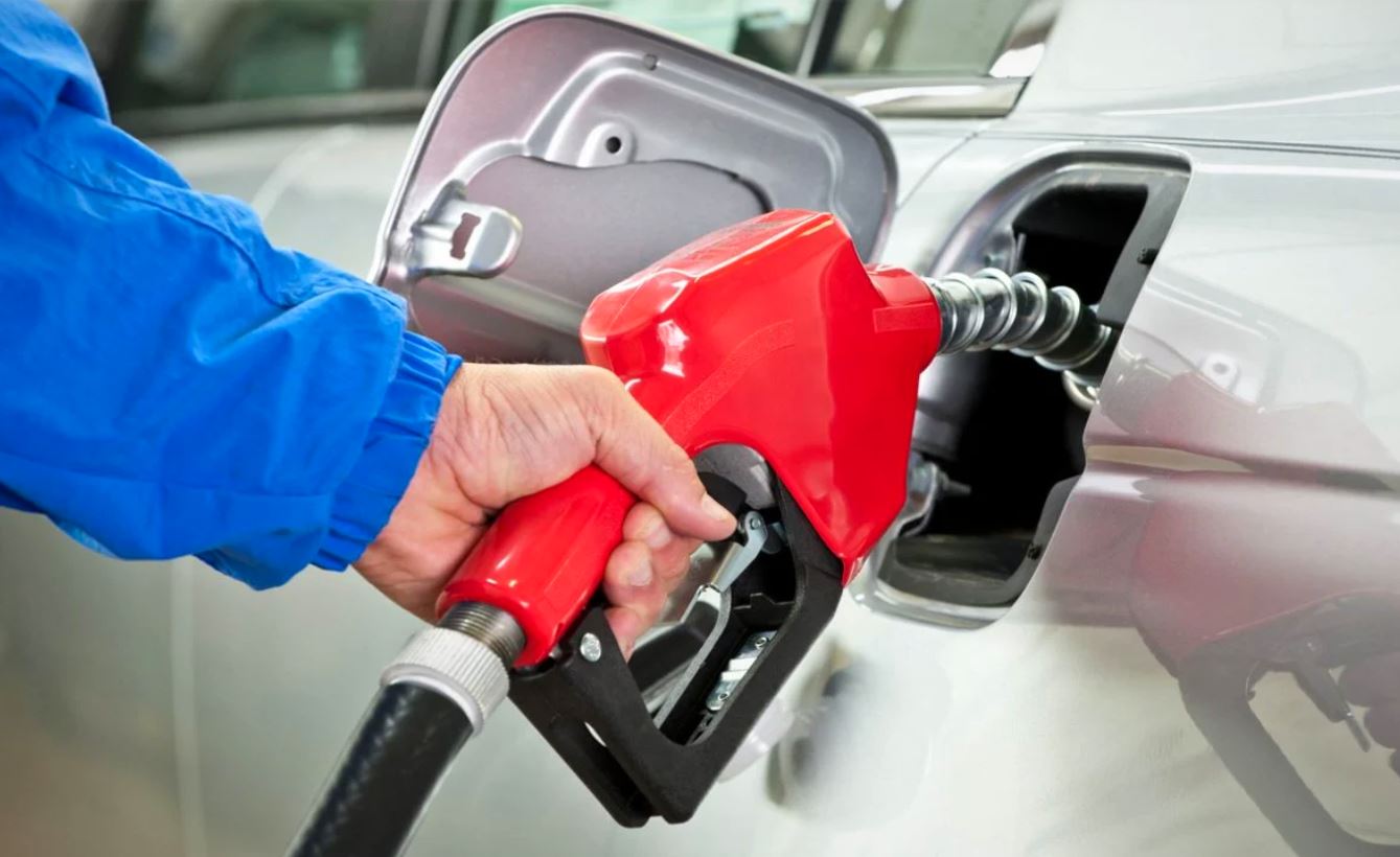¿Cómo funciona el subsidio extra a consumidores de gasolina Magna y diésel?