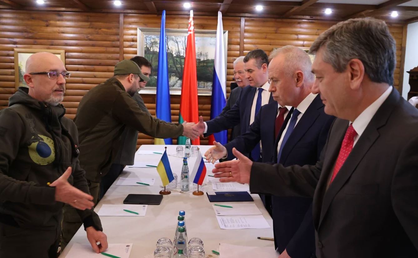 Inician nuevas negociaciones entre Rusia y Ucrania para un «alto el fuego»